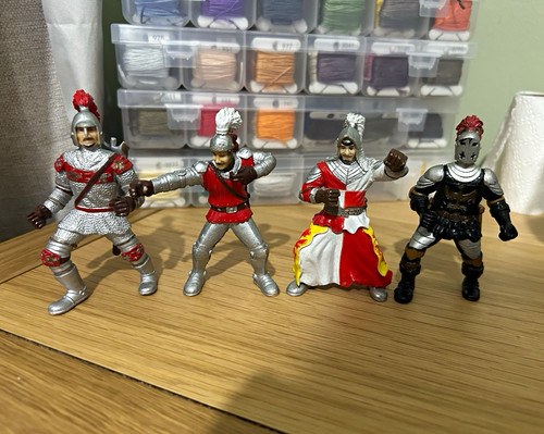Medieval knight toy soldier - medieval,